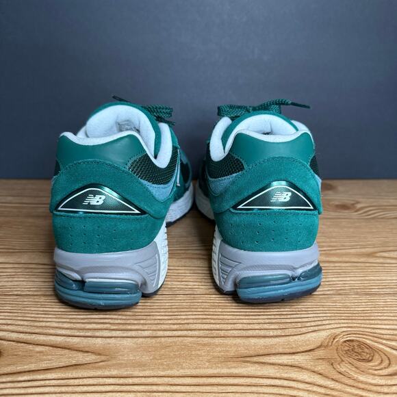 New Balance 2002 R Emerald Green Sneaker Running Shoes Mens Sz 11 main image 3